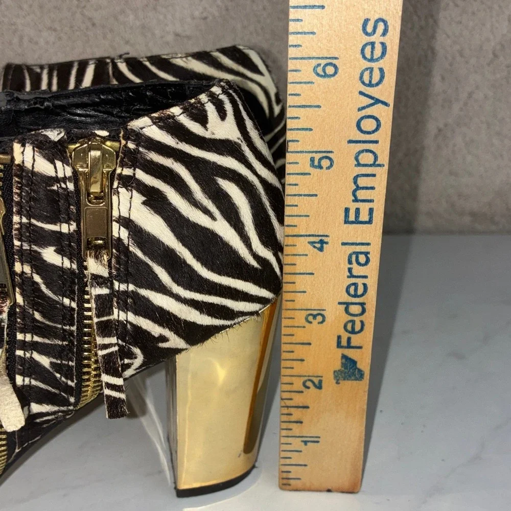 DV Dolce Vita Zebra Calf Hair Ankle Boots - 8 - Gold Block Heel  #Statement